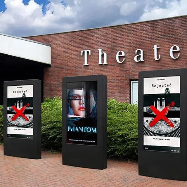 Tótem en plaza comercial